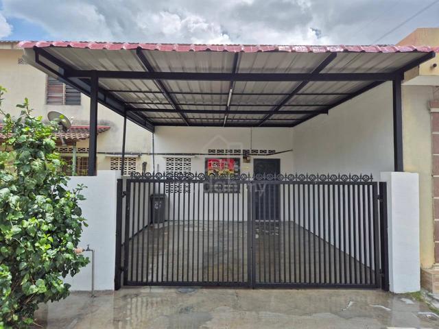 MURAH!!! Double Storey Terrace Bandar Springhills, Lukut-Port Dickson 1