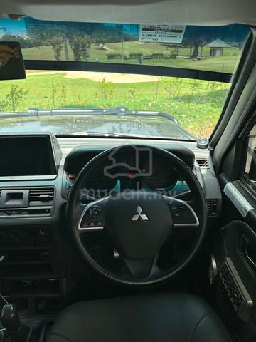 2003 Mitsubishi PAJERO 2.5 T Diesel (M) - 4
