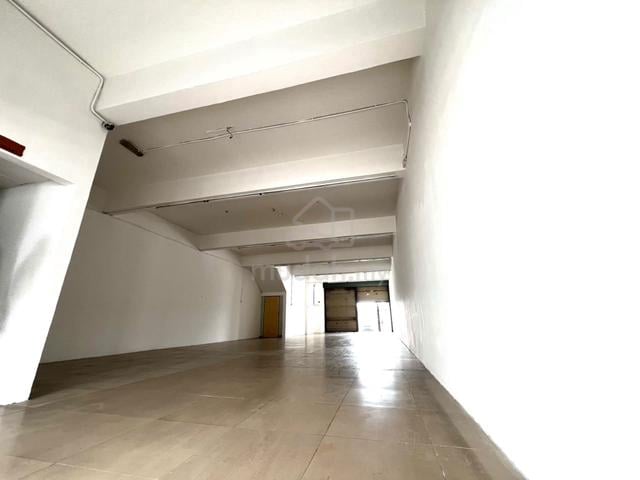 Bandar Parkland Ground Floor 22x75 Facing main Road Shop For Rent 1