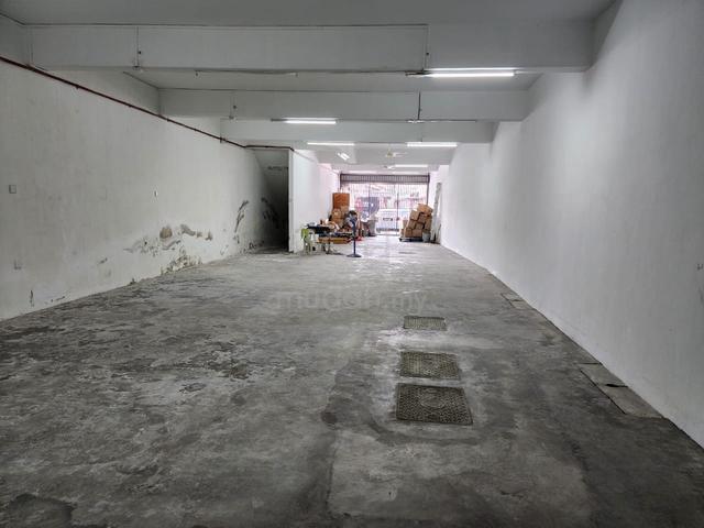 Georgetown 3sty Building With Sea View Rooftop 7200sf Hotel Office 1