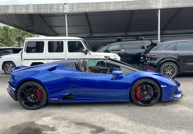 2020 Lamborghini Huracan 5.2 LP640-4 EVO Spyder - 2