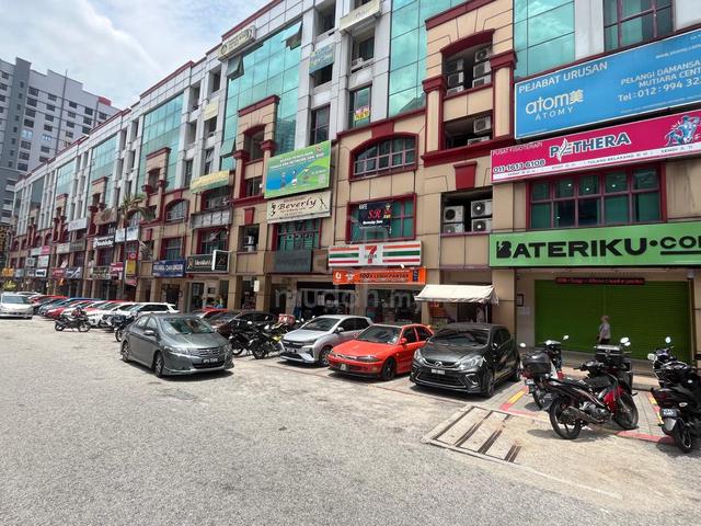 Pelangi Square , Kota Damansara 1500sf , petaling jaya 1