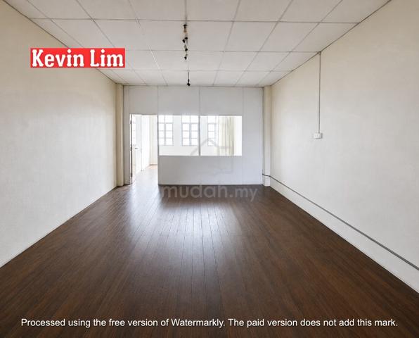 2 Storey commercial title shop rent Jalan siam georgetown 1