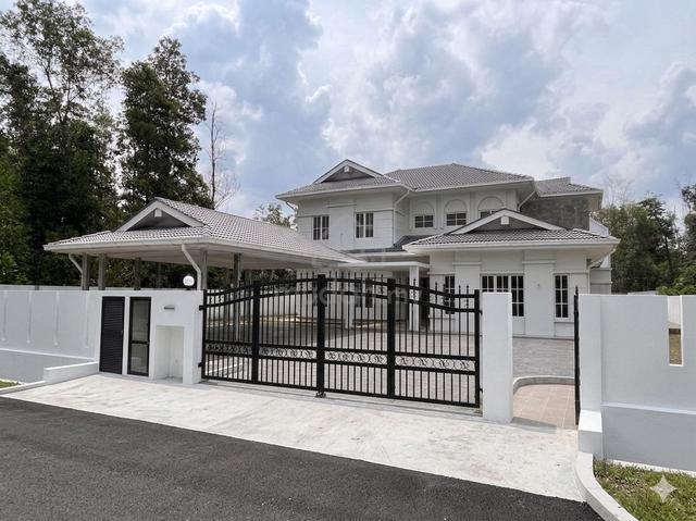 Freehold Two Storey Bungalow Seksyen 9 Bukit Mahkota Bangi Kajang 1