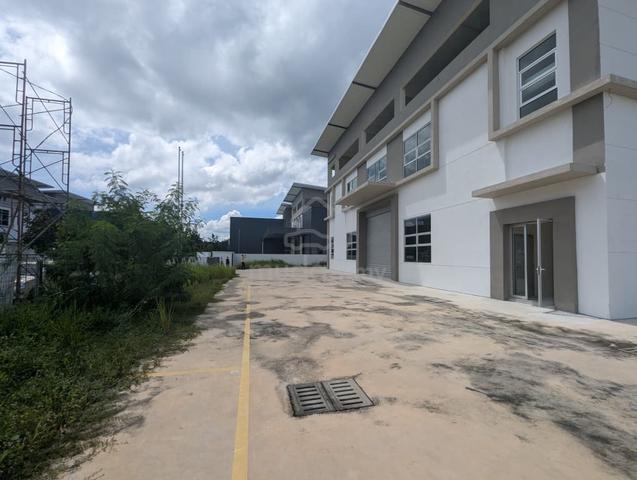 Corner 24876 Sqft 2.5 Story Factory🔥Taman Saujana Teknologi Rawang 1