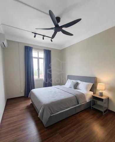 Hot Sale Medium Room in Bukit OUG,Sri Petaling,3 Min Walk to LRT 1
