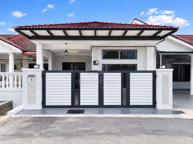 Termurah Teres 1 Tingkat FULL LOAN Renovated Taman Sri Melor Bangi 1