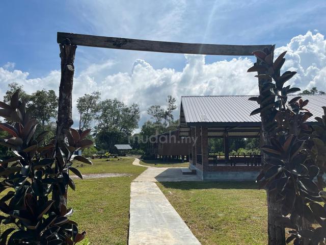 Land for sales ( with accommodation) 1
