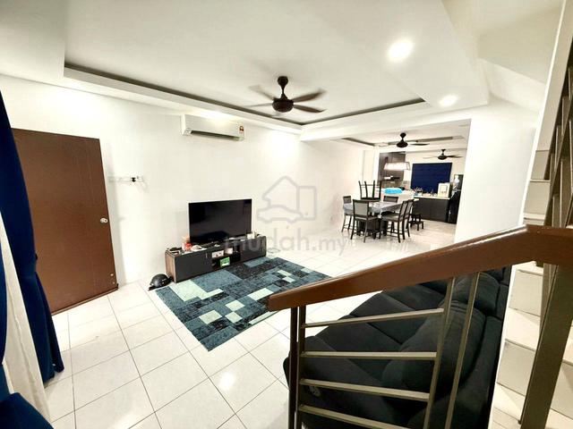 RENOVATED Double Storey Terrace Taman Desiran Bayu Puchong 5
