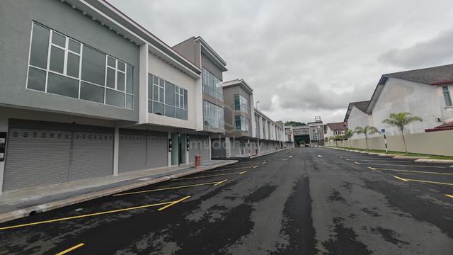 ShopLot Deluxe Business Park Dengkil 1