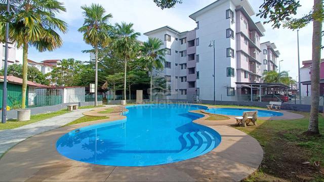 D'Camelia Court 1
