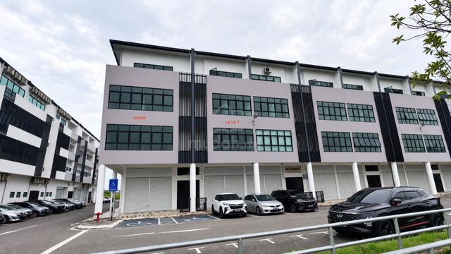 FOR RENT | Stutong 4-Storey Comm Shop-lot (Whole Block) 1