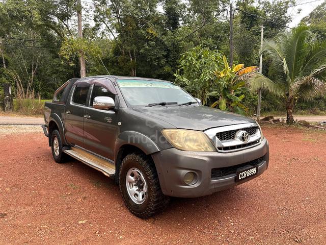 2010 Toyota HILUX 2.5 Auto - 1
