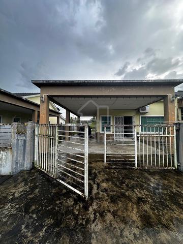 Single Storey Terrace House for Sale | Spacious Land 1