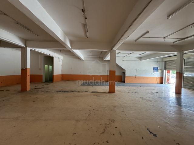 Mengkuang GF Shop Rent (Facing Main Road) 2