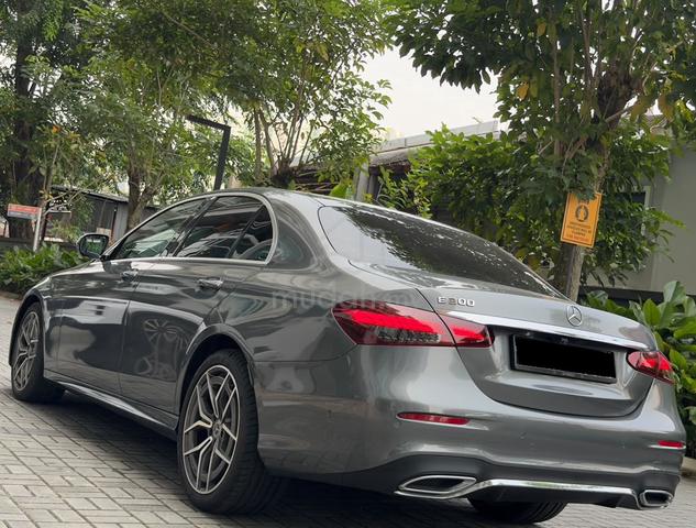 AMG ⭐Mercedes Benz E300 2.0 FUL SERV MERCEDES 2021 - 3