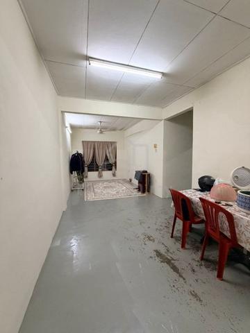 Rumah Pangsa Permas Jaya 1