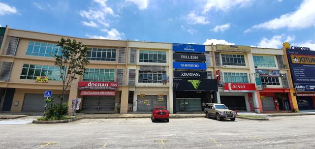 GROUND FLOOR SHOP Jln Keluli Seksyen 7 Shah Alam 2