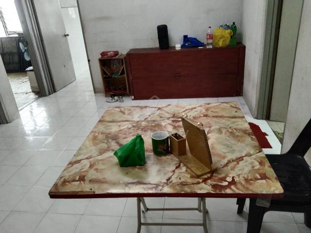 Flat Taman Belimbing 1