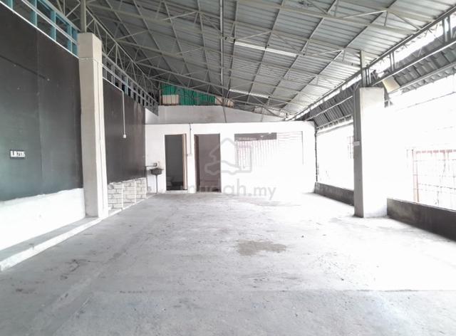 Main road ground Shop workshop kajang bangi for rent 1
