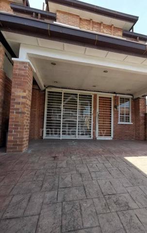 Palm Walk @ Bandar Sungai Long For Sale , 20x65 4R 3B , 1