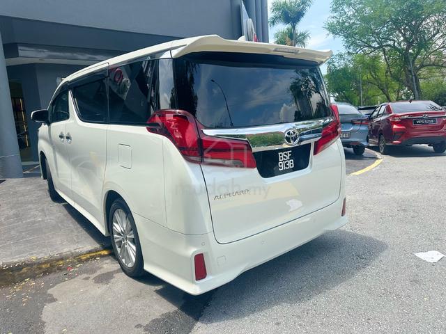 2022 Toyota ALPHARD 2.5 7 seaters MPV twin p/door - 3