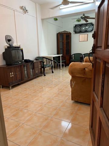 Desa Mentari Flat (Block 2) 1
