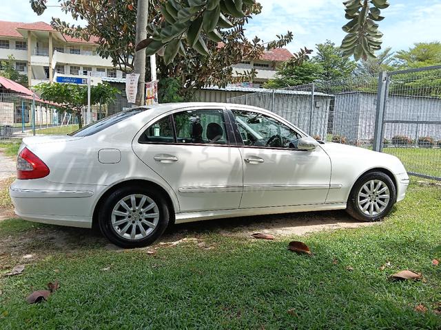 2007 Mercedes Benz E250 - 2