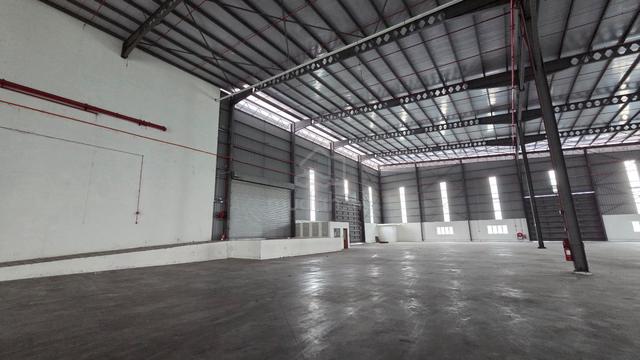 Sungai Kapar Indah Klang Semi-D Factory Warehouse For Rent 200Amp 1