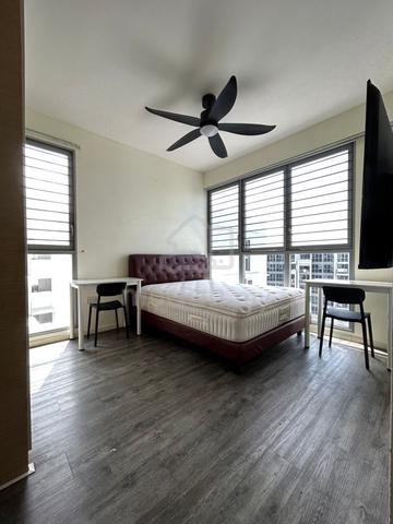 medium room 1 or 2 person aircon wifi room KL 1