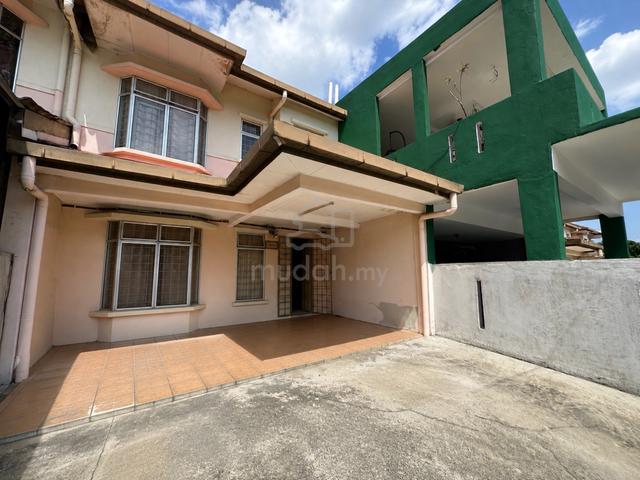 Freehold + Kitchen Cabinet 2 Storey Jln Pahlawan Bandar Mahkota Cheras 1