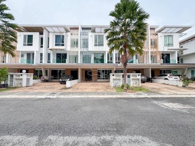 [TERMURAH] Cassia Garden Residence Cyberjaya Three Storey House 1