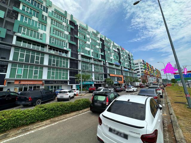 Aeropod Ground Floor Retail Shop Facing Main Road For Sale 1
