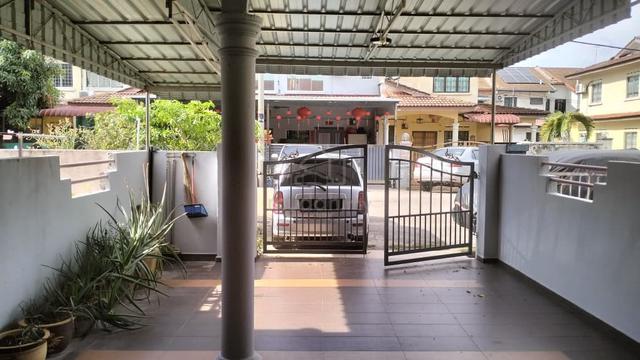 Tmn Dato Thambichik Karim sale out immediately with furnitures 1