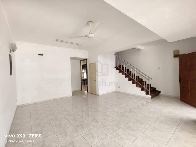 Kitchen Cabinet BPP 2 Storey Putra Permai MRT Equine Seri Kembangan 1