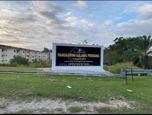 Bilik sewa kajang perempuan 1