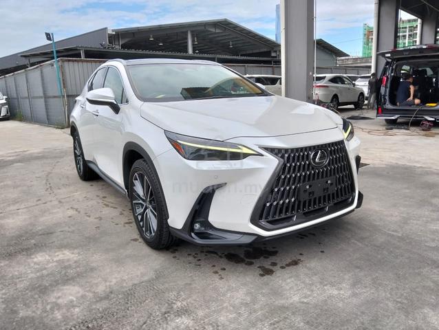 4.5B 27K KM MILES 2023 Lexus NX250 2.5 VERSION L - 1