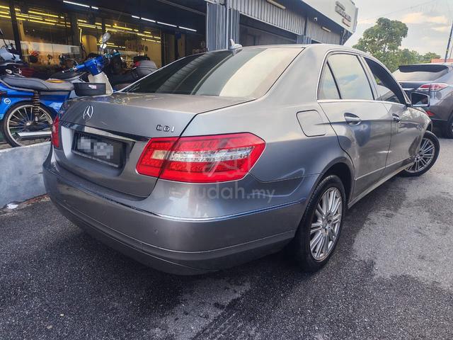 2011 Mercedes Benz E200 CGI BlueEFCY Boleh Loan - 2