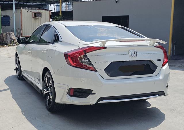 2019 Honda CIVIC 1.5 TC (A)- Accident Free - 2