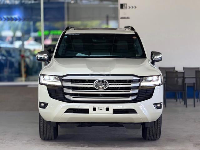 2024 Toyota Land Cruiser 300 AX 3.5 V6 Twin-Turbo - 2