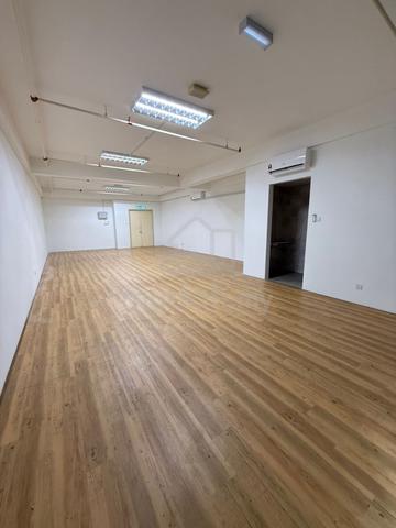 Office KENWINGSTON Square Business Center Cyberjaya Persiaran Bestari 1
