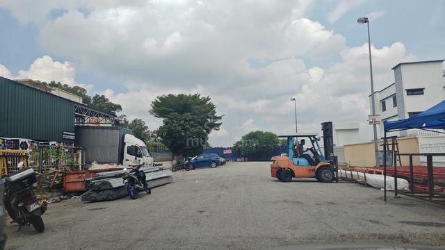 Balakong selesa jaya taming jaya semi d factory for sale 1