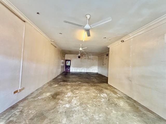 Shop Lot Ground Flr available For Rent at Tmn Indah Jaya Teluk Intan 1