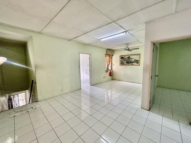FREEHOLD CORNER LOT UPPER FLOOE Townhouse Taman Impian Indah 1