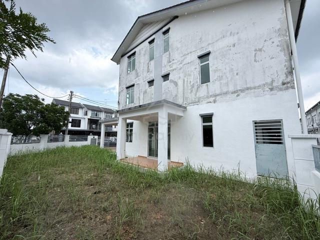 pulai mutiara ,3storey terrance only 785k,g&g 1