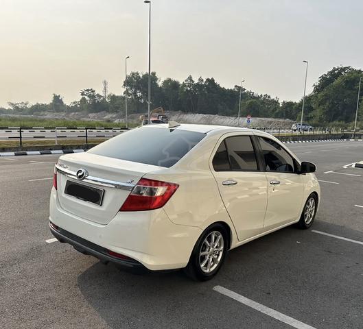 2018 Perodua BEZZA 1.3 PREMIUM X (A) FULL LOAN - 4