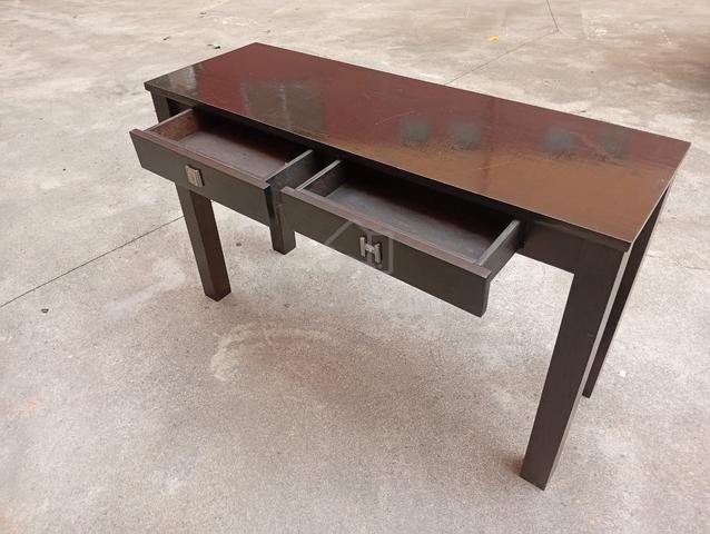 Console Table - photo 3 of 3