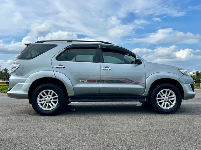 2013 Toyota FORTUNER 2.7 V TRD FACELIFT Muka 0 - 4
