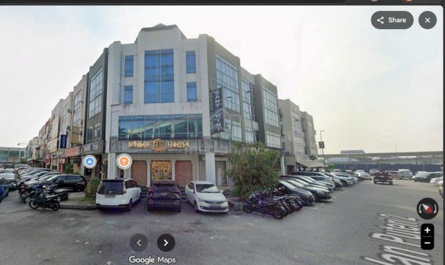 Puchong Bandar Puteri Corner Shop For Rent 1