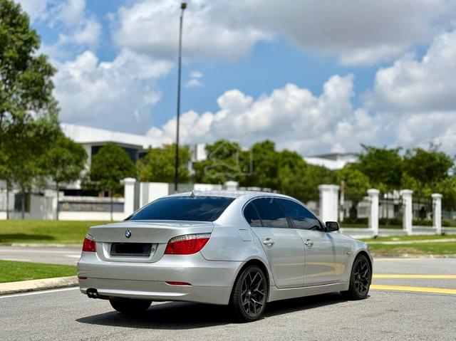 -2009- Bmw 523i 2.5 SE FACELIFT (A) CASH AND CARRY - 3
